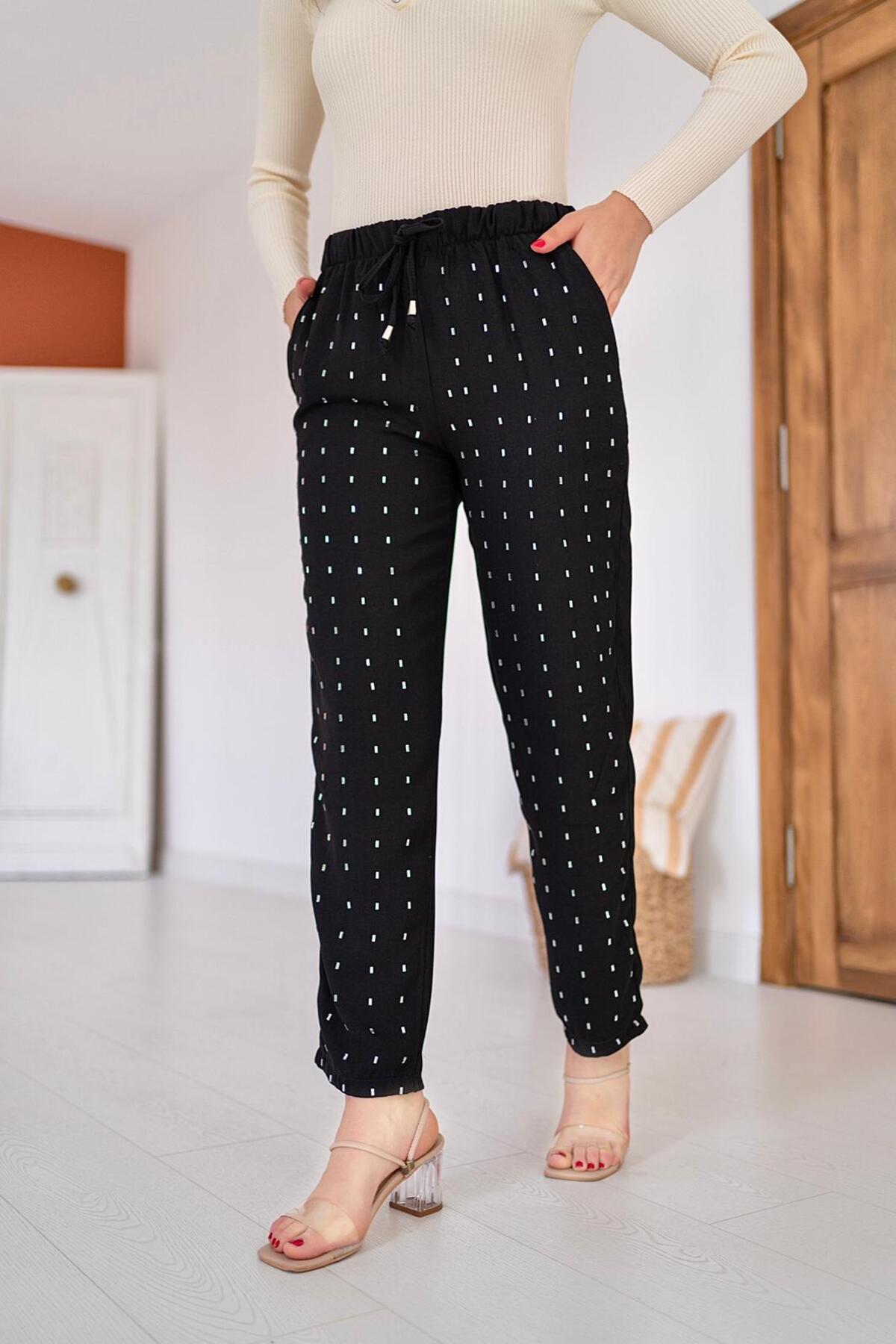 High Waist und Stoned-Hose – Schwarz